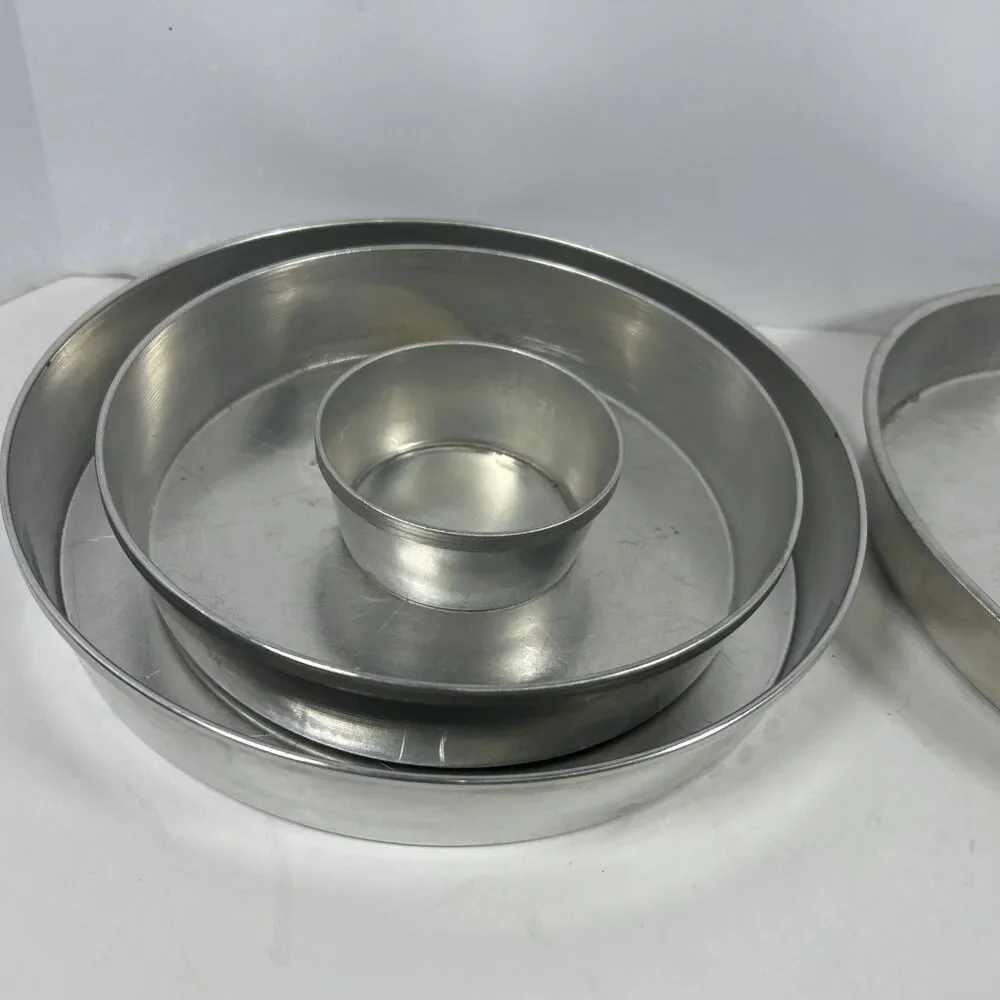 Lot of 4 Vintage Mirro Aluminum Round Cake Pans 9